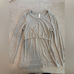 Latched Mama Gray Long Sleeve Nursing Top size xl